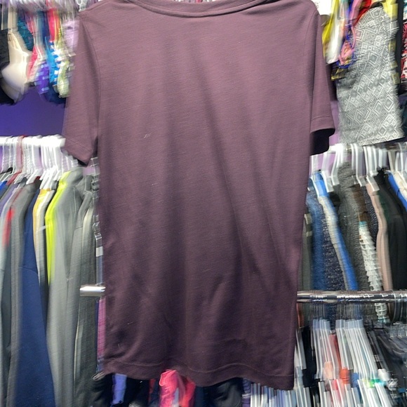 NIKE Pink and purple Tshirt like new size Medium PINK NIKE CHECK - Picture 4 of 5